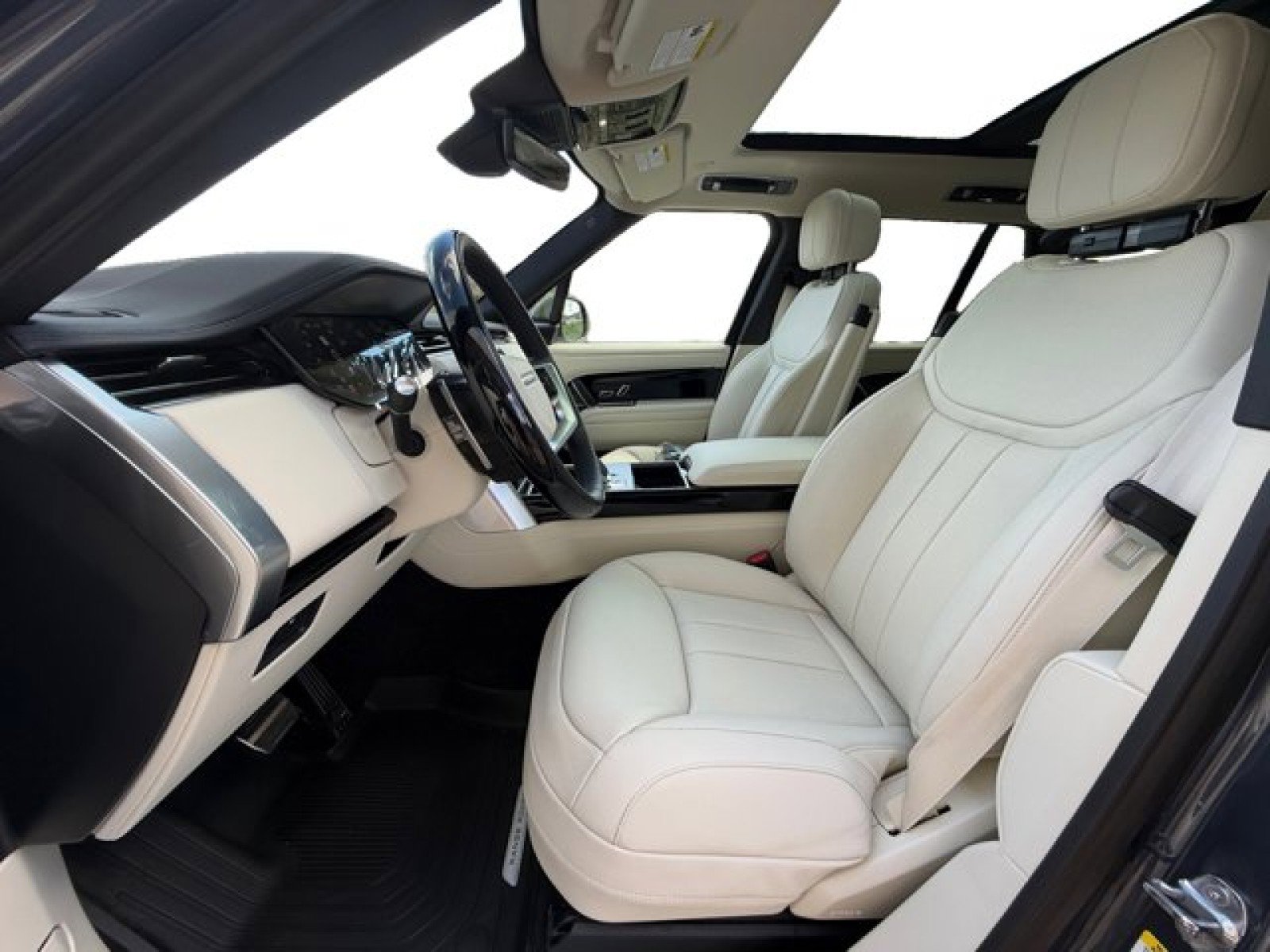 New 2026 Land Rover Range Rover SE AWD/4WD image 10