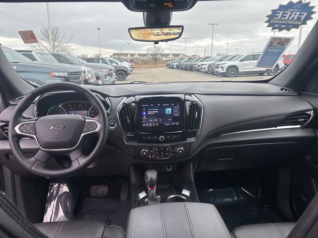 Used 2023 Chevrolet Traverse RS w/ LPO, Floor Liner Package image 39