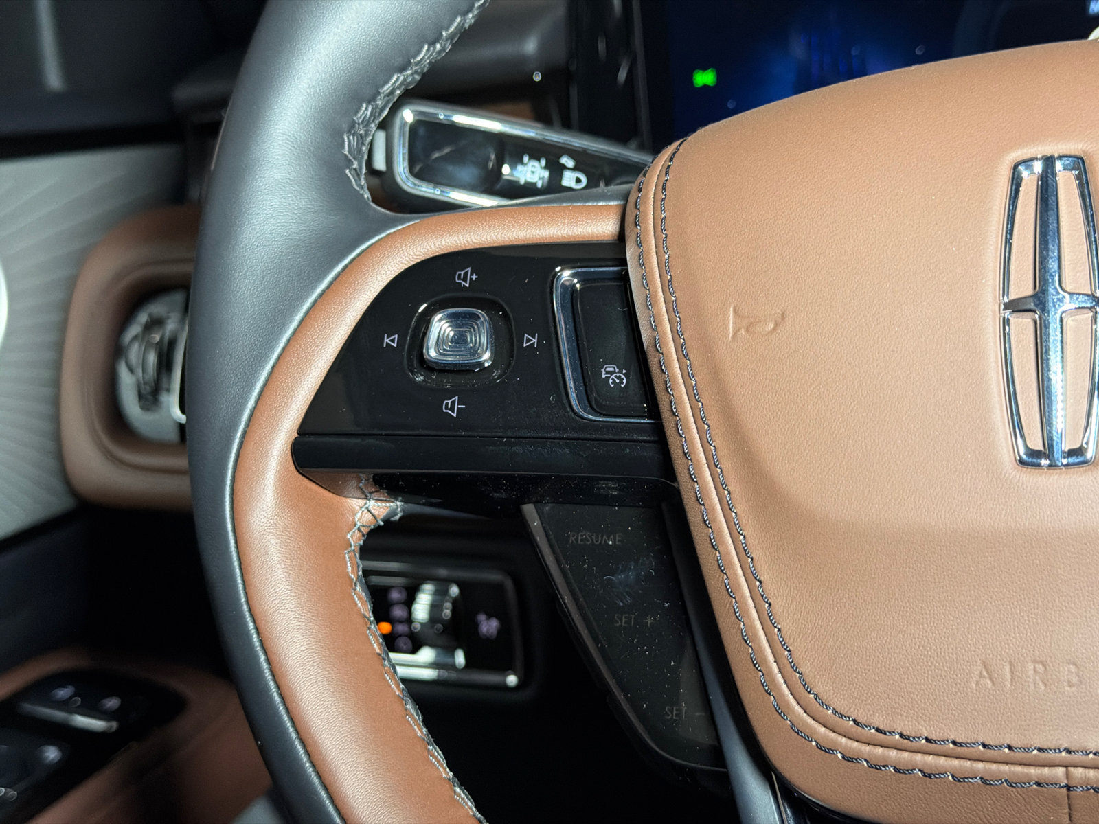 New 2027 Lincoln Aviator Reserve AWD/4WD image 25