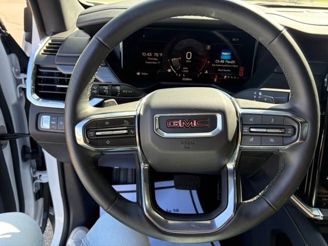 Used 2026 GMC Acadia Elevation w/ Elevation Premium Package FWD image 7