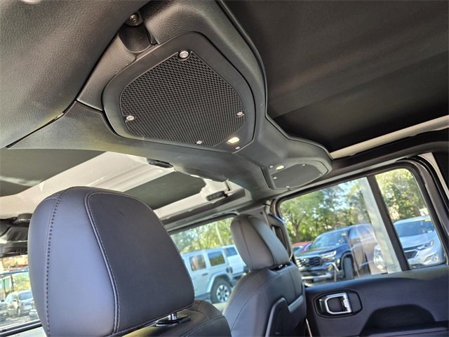 Used 2024 Jeep Gladiator Rubicon image 14