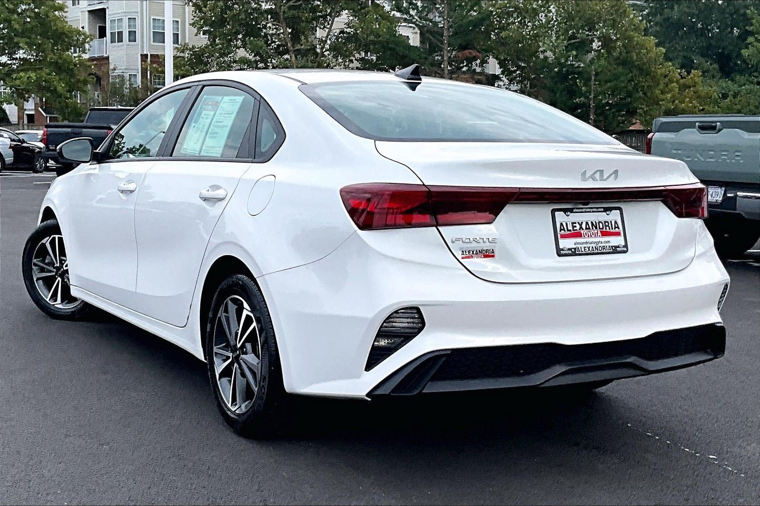 Used 2023 Kia Forte LXS w/ LXS Technology Package FWD image 10