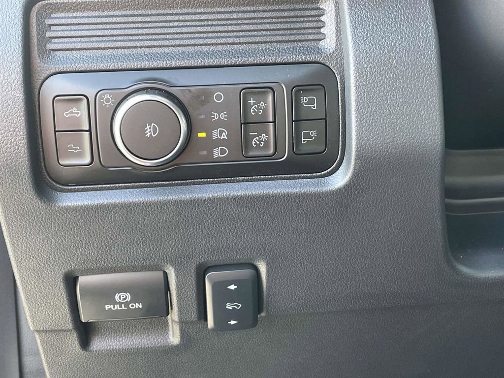 New 2026 Ford F350 Platinum image 19