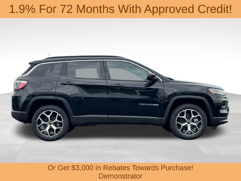 New 2026 Jeep Compass Limited w/ Sun, Sound & Navigation Group AWD/4WD image 8