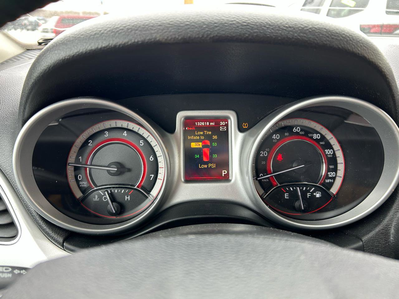 Used 2018 Dodge Journey SE image 22