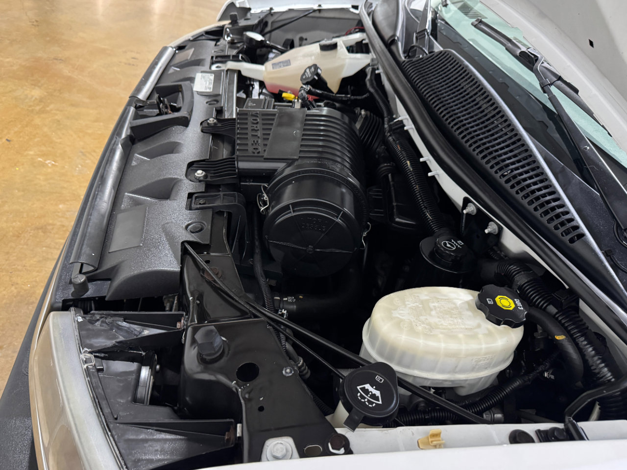 Used 2019 Chevrolet Express 2500 w/ Driver Convenience Package image 31