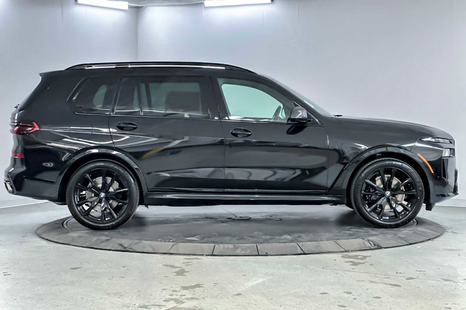New 2026 BMW X7 xDrive40i w/ M Sport Package image 8