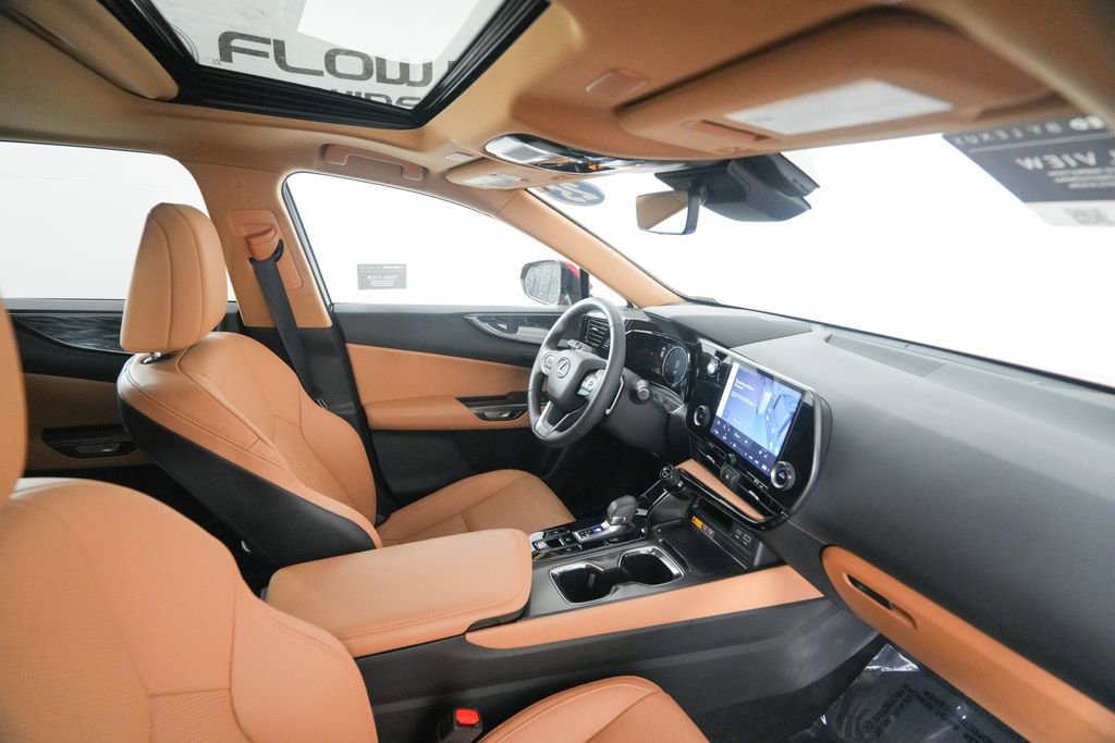 Used 2025 Lexus NX 250 FWD w/ Accessory Package (2T) image 20
