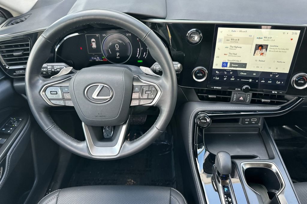 Used 2025 Lexus NX 350h AWD w/ Accessory Package (2T) image 17