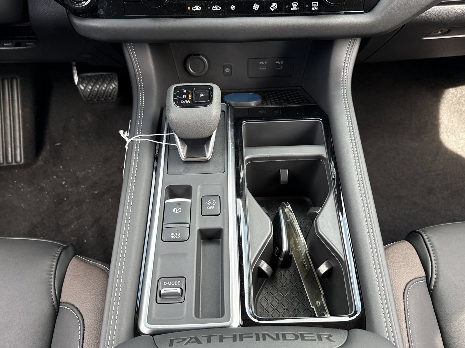 New 2026 Nissan Pathfinder Platinum FWD image 5