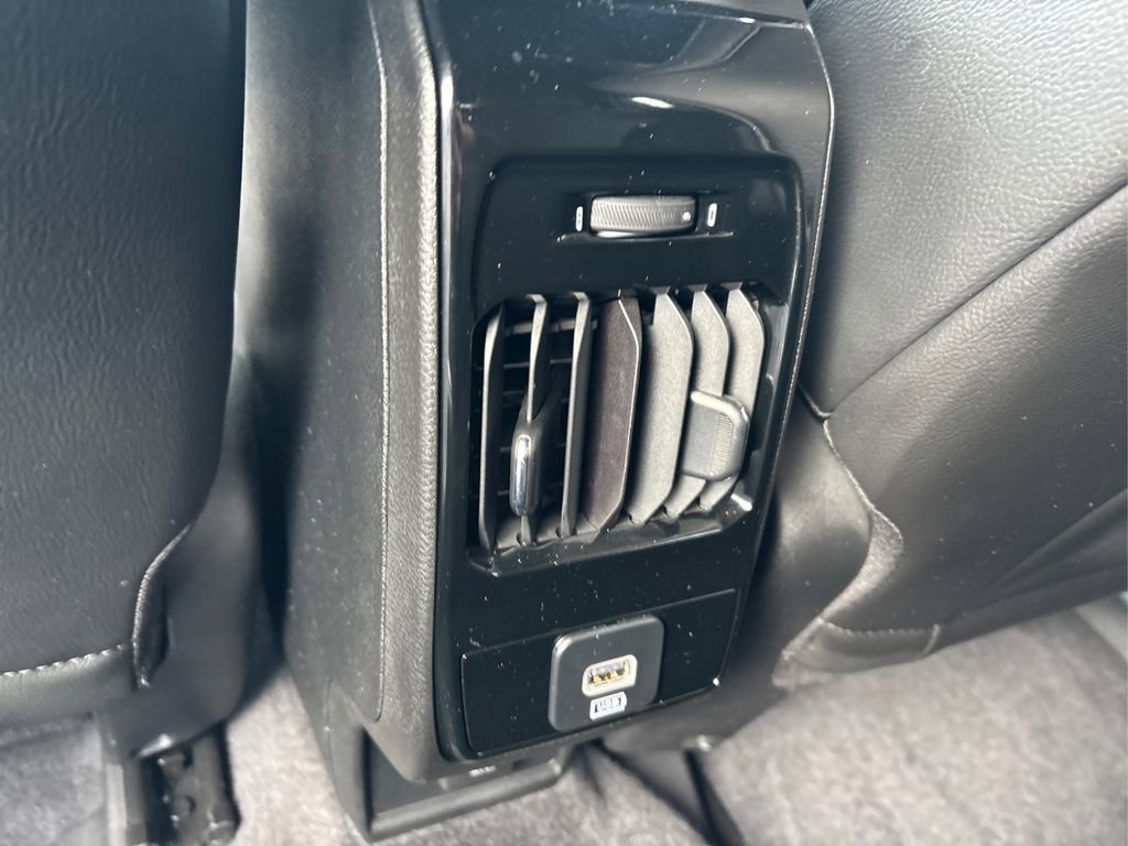 Used 2023 Jeep Compass Latitude image 29