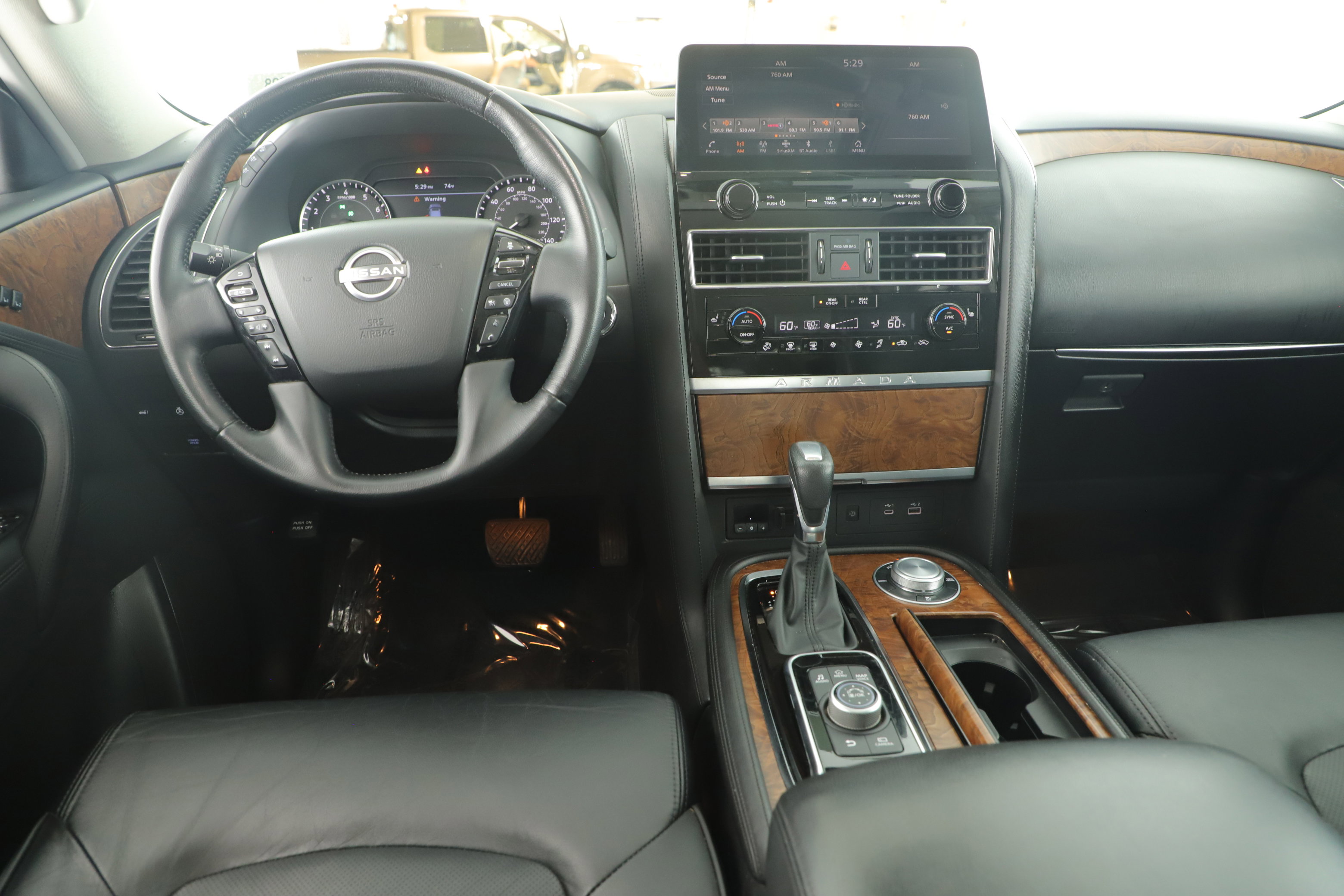 Used 2024 Nissan Armada SL w/ Captain's Chairs Package image 20