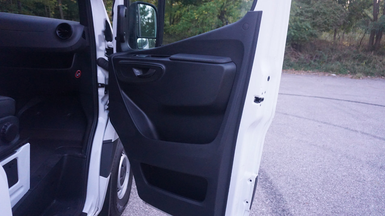Used 2023 Mercedes-Benz Sprinter 2500 image 24