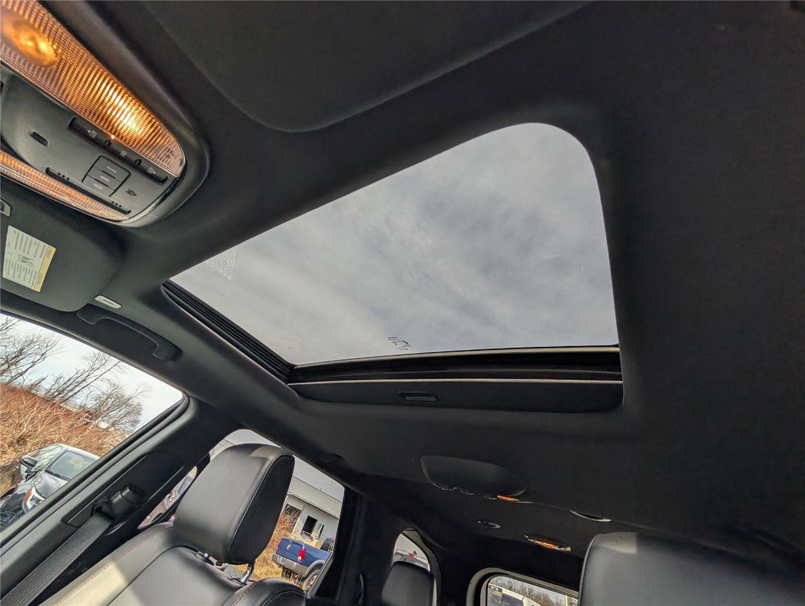 Used 2024 Dodge Durango GT image 29