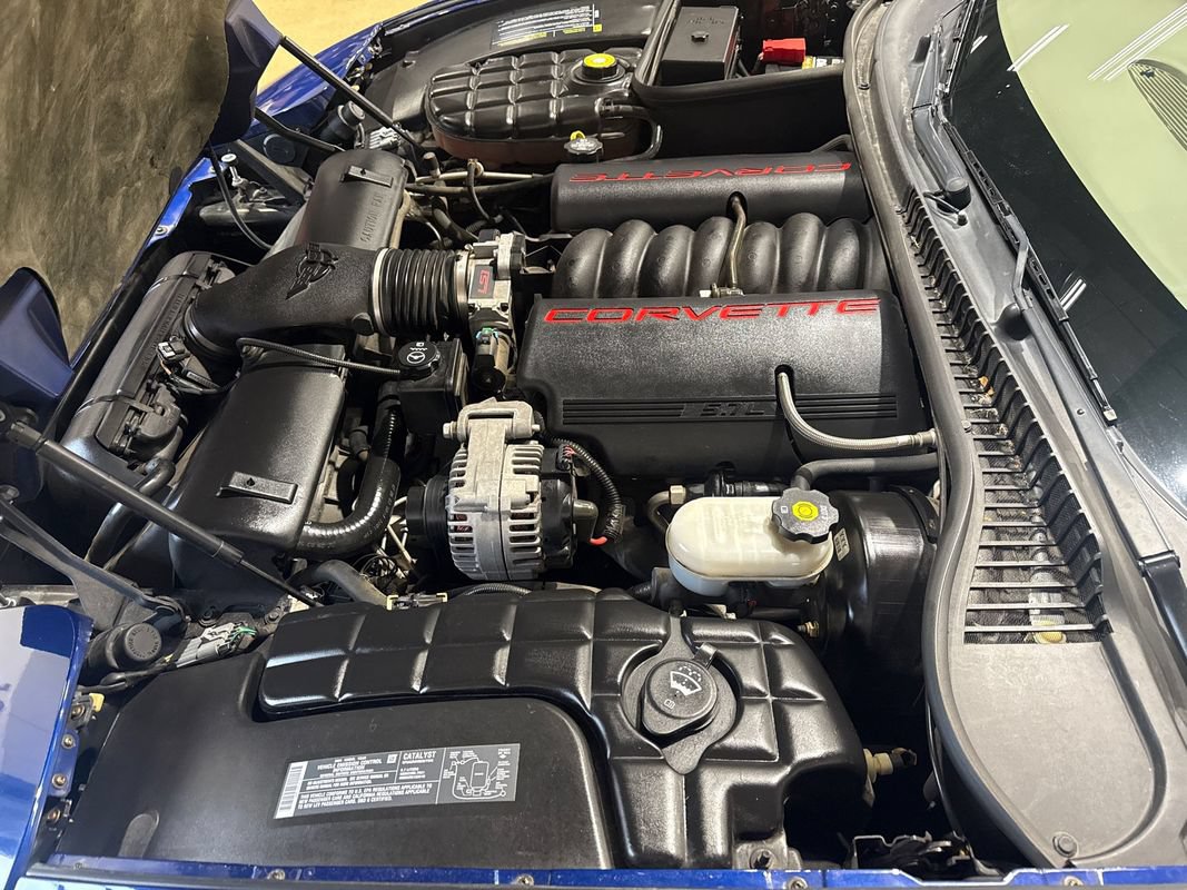 Used 2004 Chevrolet Corvette Convertible w/ Preferred Equipment Group RWD image 69
