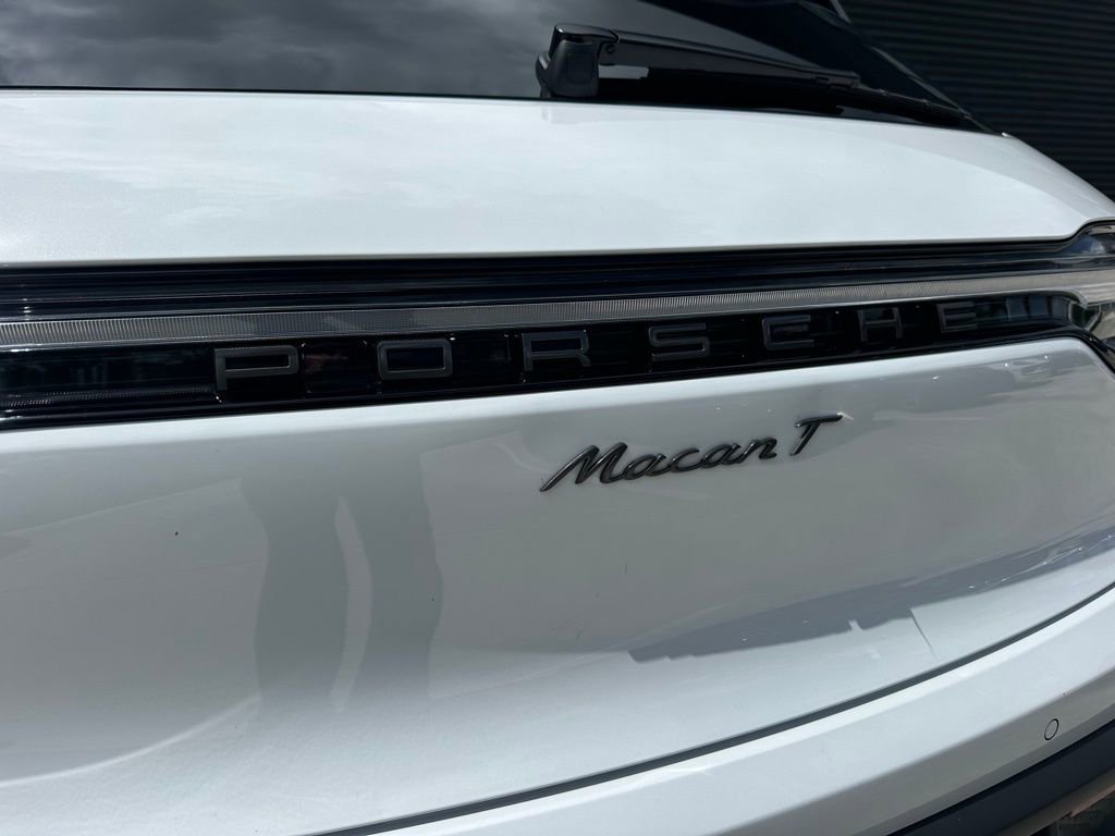 Certified 2026 Porsche Macan Turbo AWD/4WD image 14