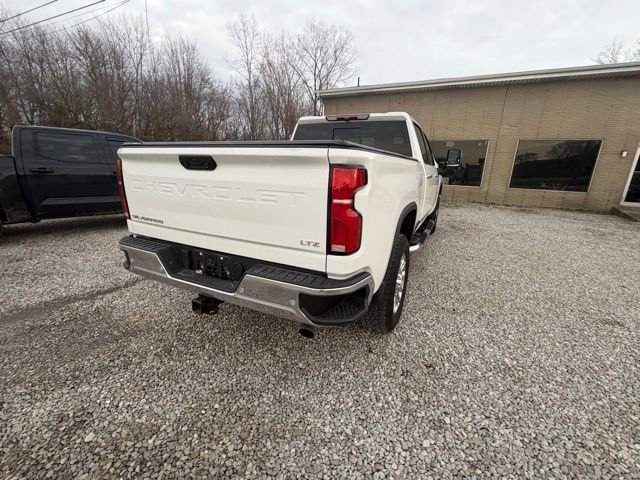 Used 2025 Chevrolet Silverado 2500 LTZ w/ LTZ Plus Package image 13