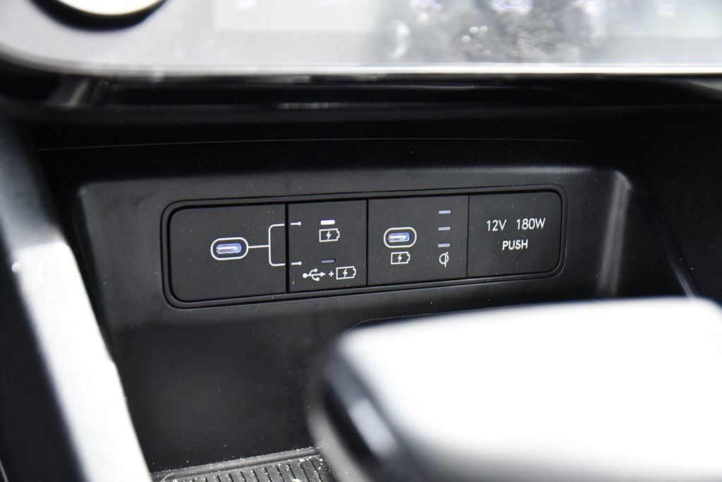 Used 2025 Hyundai Santa Cruz Limited image 30