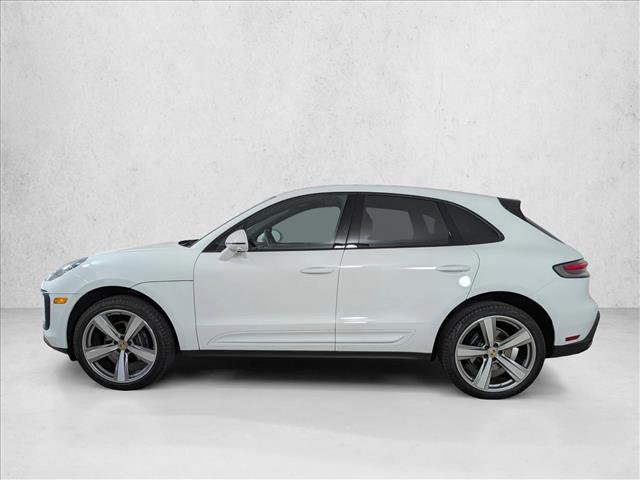 Certified 2025 Porsche Macan video 2