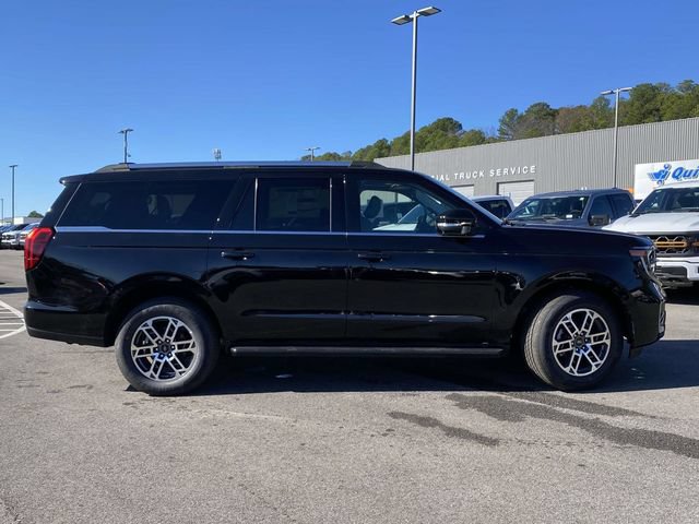 New 2026 Ford Expedition Max Active RWD image 2