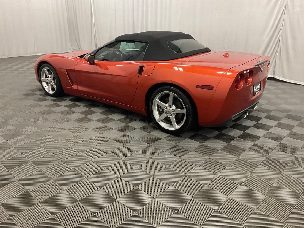 Used 2005 Chevrolet Corvette Convertible w/ Preferred Equipment Group RWD image 12