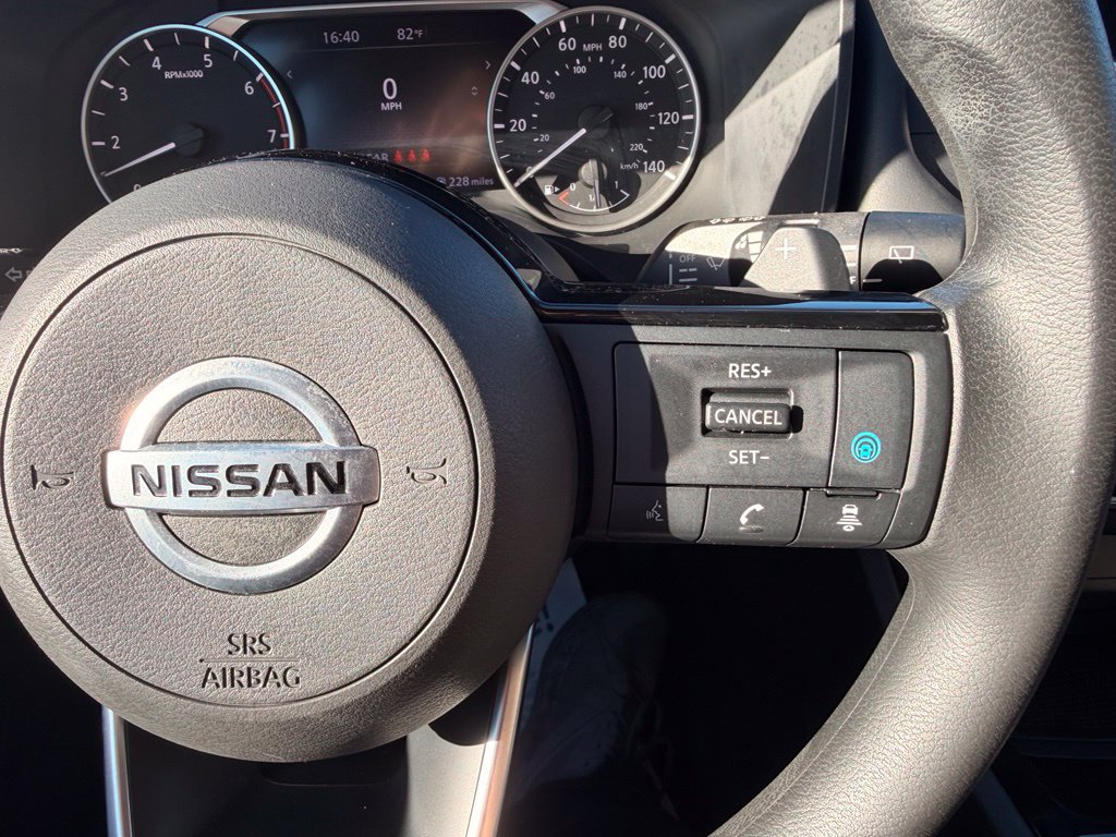 Used 2021 Nissan Rogue SV AWD/4WD image 19
