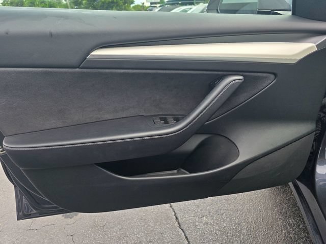 Used 2023 Tesla Model 3 Standard Range RWD image 11