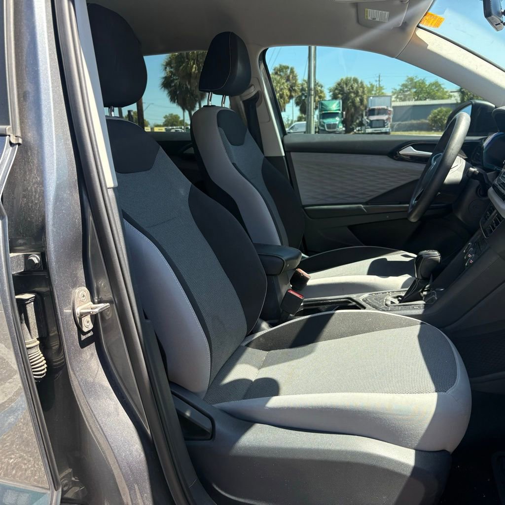 Used 2022 Volkswagen Taos S image 16