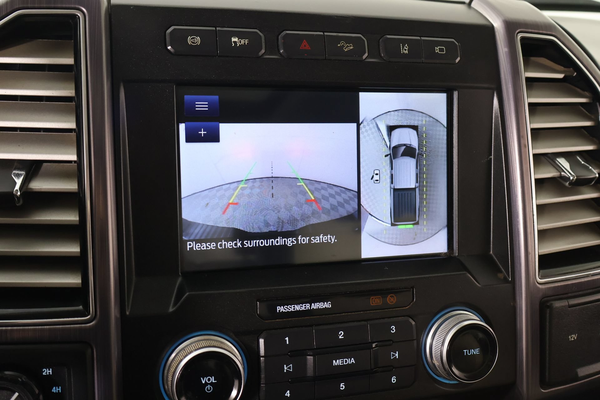 Used 2020 Ford F250 Limited AWD/4WD image 6