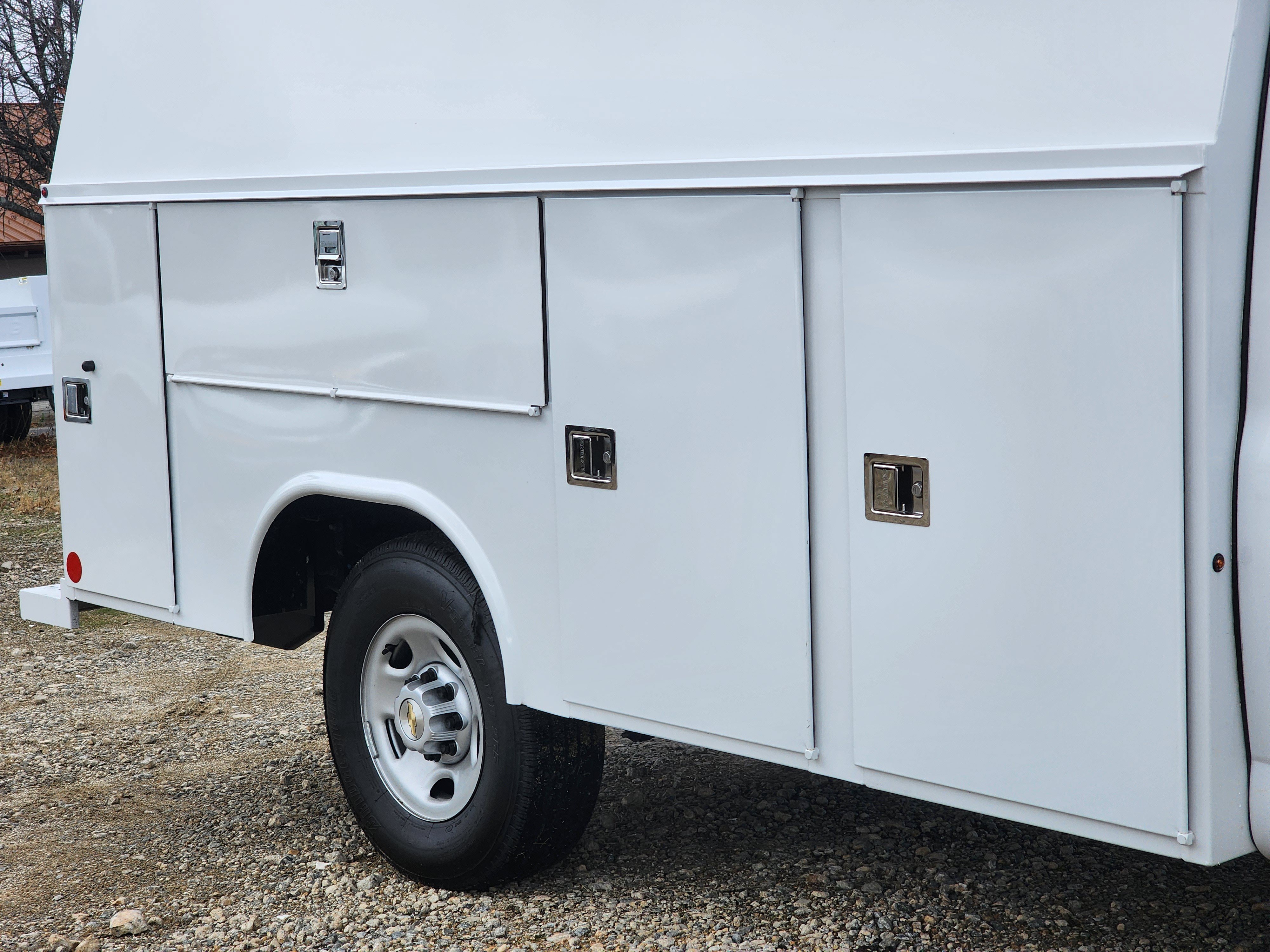 New 2025 Chevrolet Express 3500 w/ Power Convenience Package RWD image 7
