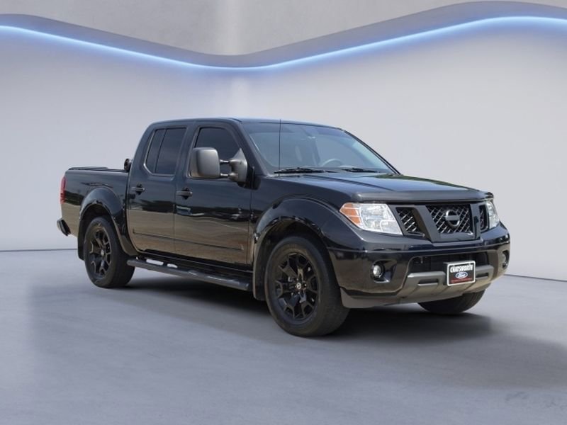 Used 2020 Nissan Frontier SV w/ Midnight Edition Floor Mats RWD image 2