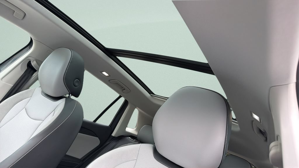 New 2026 Volkswagen Tiguan SE FWD image 16