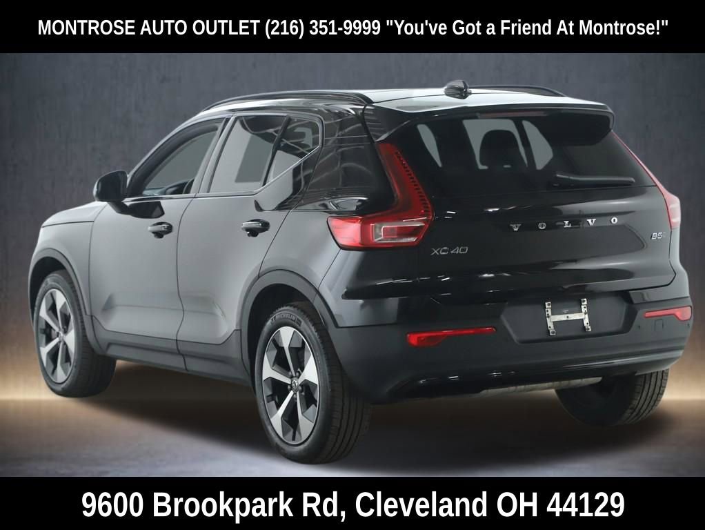 Used 2023 Volvo XC40 B5 Plus w/ Climate Package image 15