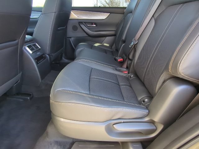 Used 2026 MAZDA CX-70 3.3 Turbo w/ Preferred Package AWD/4WD image 7