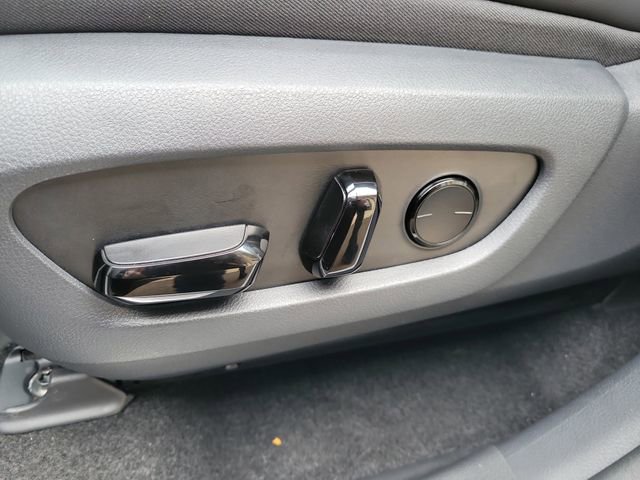 New 2026 Lexus TX 500h AWD image 17