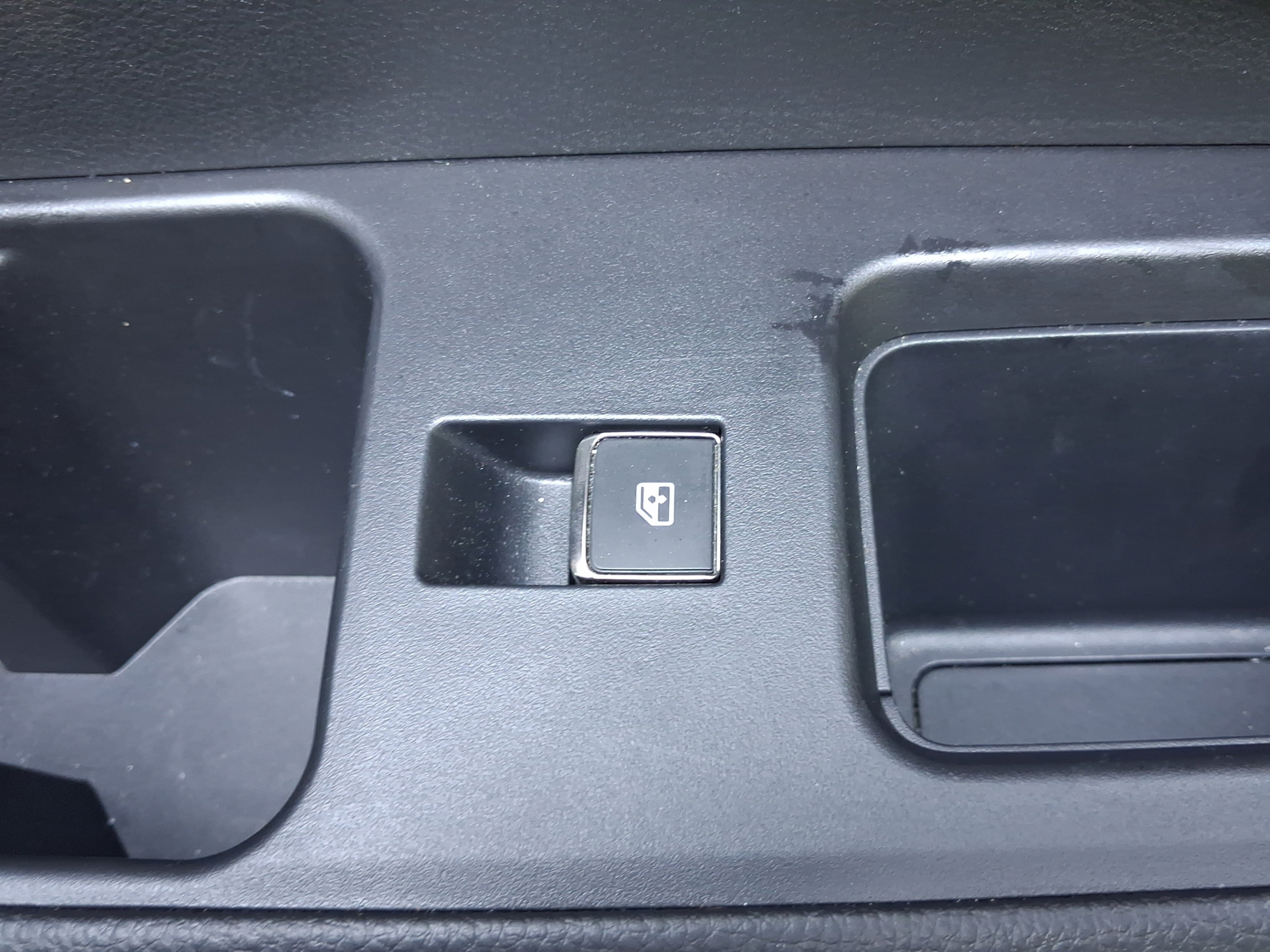 Used 2023 Nissan Pathfinder Platinum AWD/4WD image 29