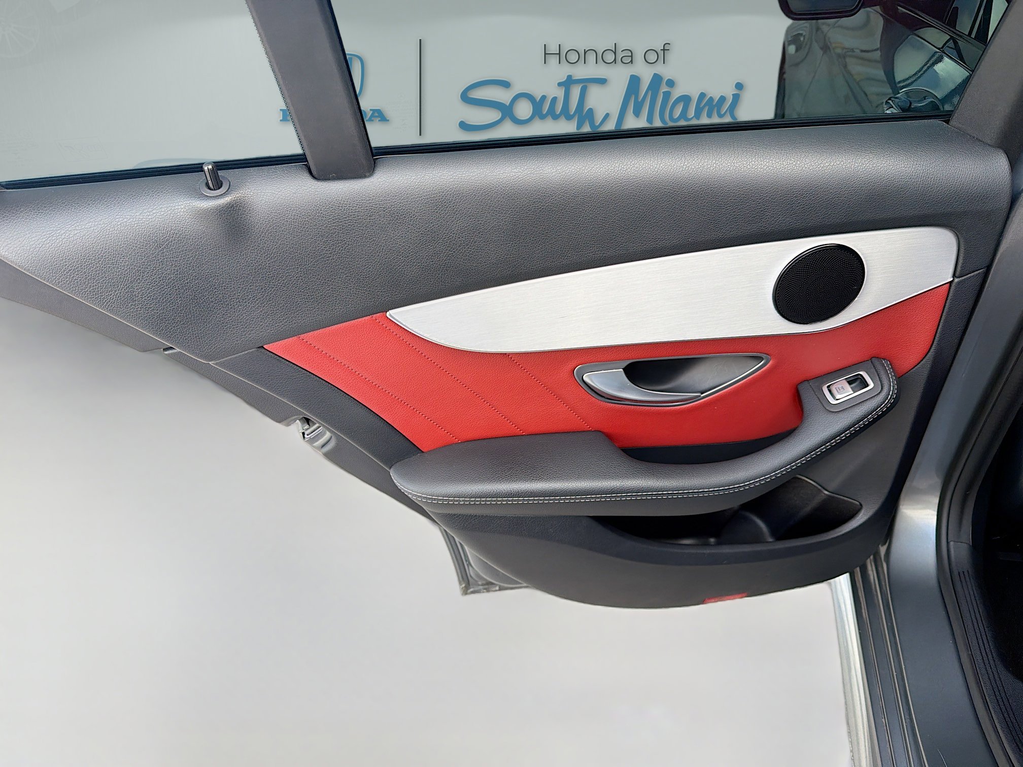 Used 2019 Mercedes-Benz C 300 Sedan image 25