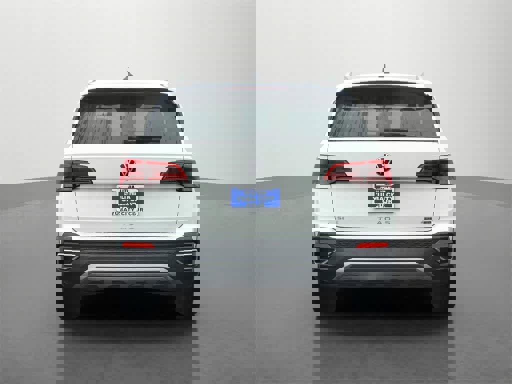 Used 2022 Volkswagen Taos SE w/ Panoramic Sunroof Package image 5