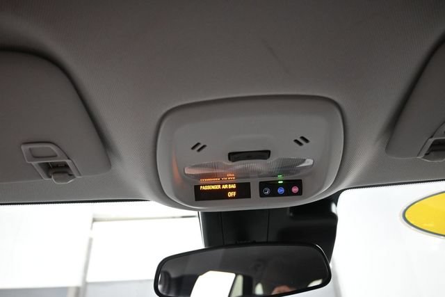 Used 2025 Chevrolet Trax LT FWD image 12