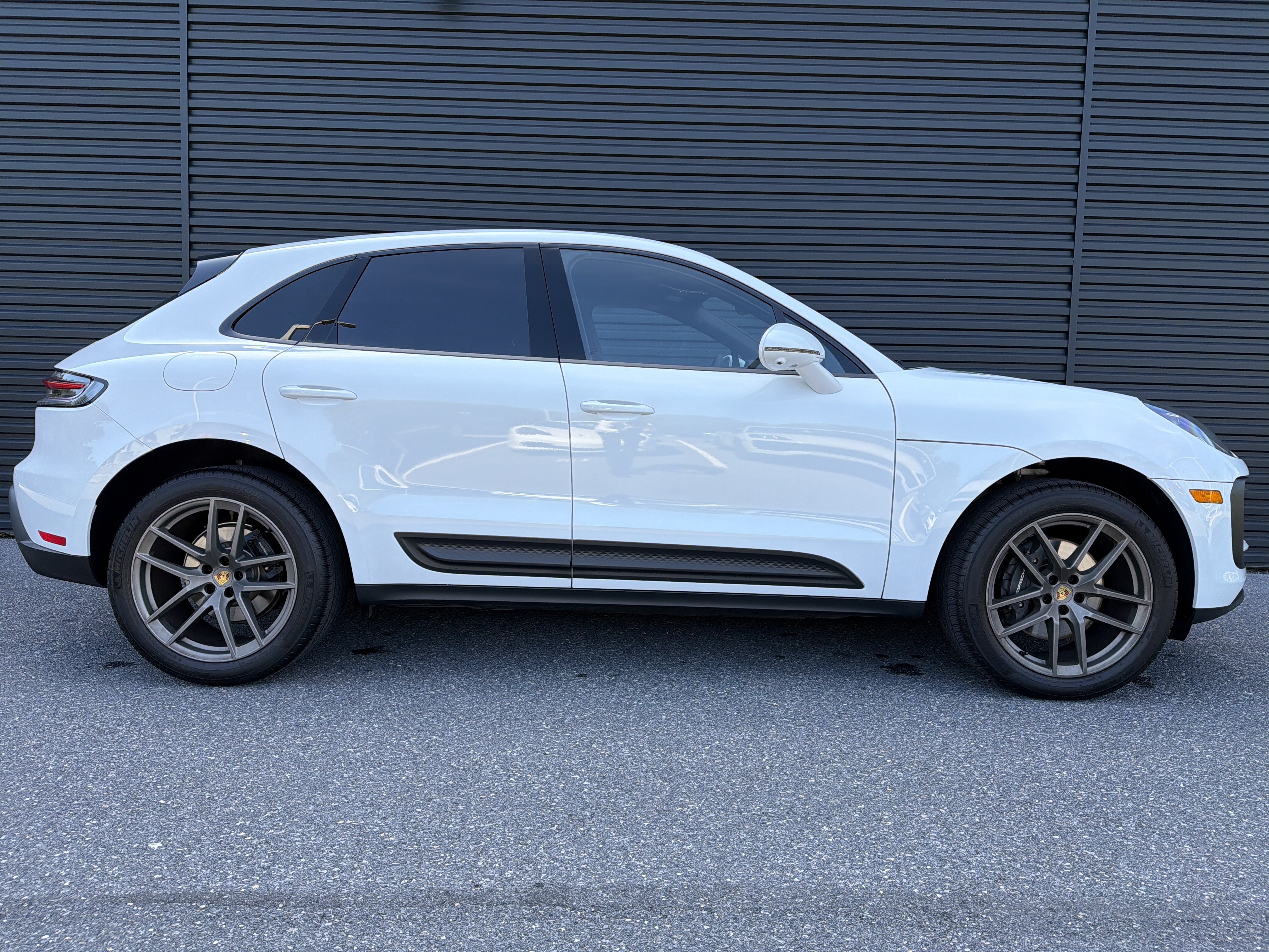 New 2026 Porsche Macan AWD/4WD image 6