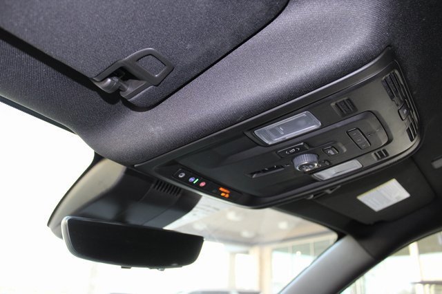 Certified 2024 GMC Yukon Denali w/ Advanced Technology Package image 30