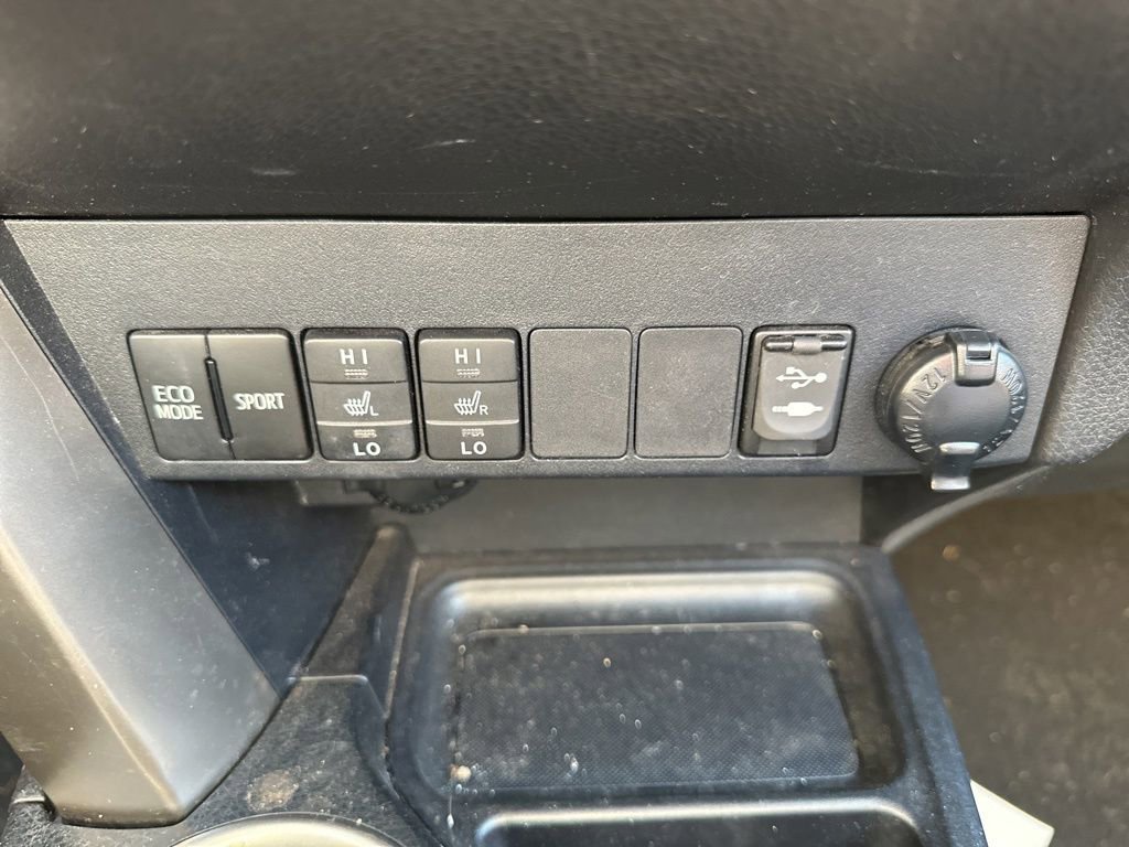 Used 2013 Toyota RAV4 Limited image 26