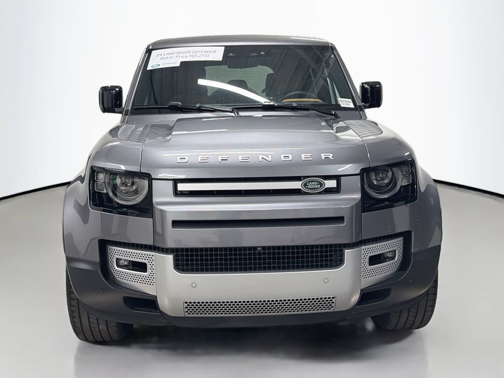 Used 2024 Land Rover Defender 110 SE AWD/4WD image 6