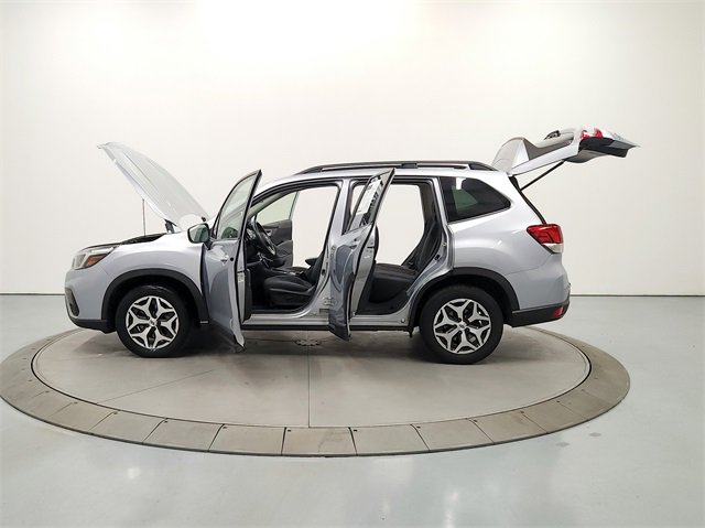 Used 2021 Subaru Forester Premium image 12
