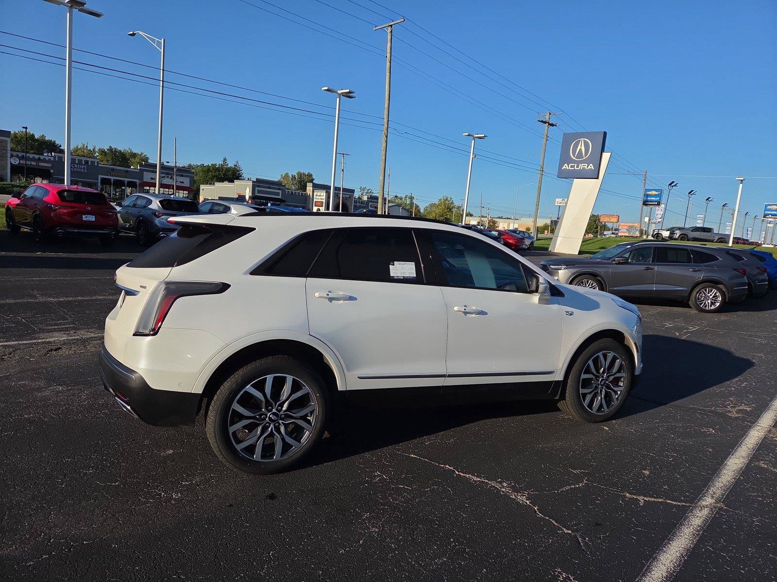 Used 2022 Cadillac XT5 Sportv w/ Technology Package AWD/4WD image 31