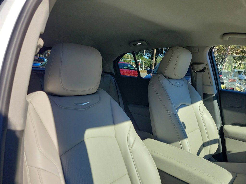 Used 2023 Cadillac XT4 Premium Luxury image 53
