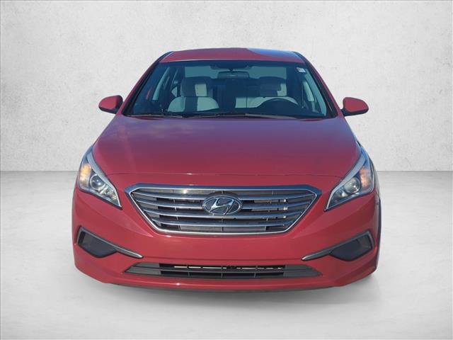 Used 2016 Hyundai Sonata SE FWD image 2