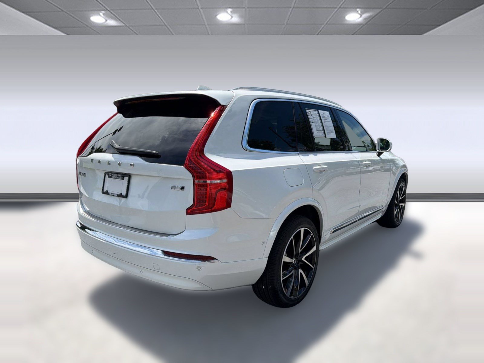 Certified 2023 Volvo XC90 B5 Plus w/ Protection Package Premier AWD/4WD image 9