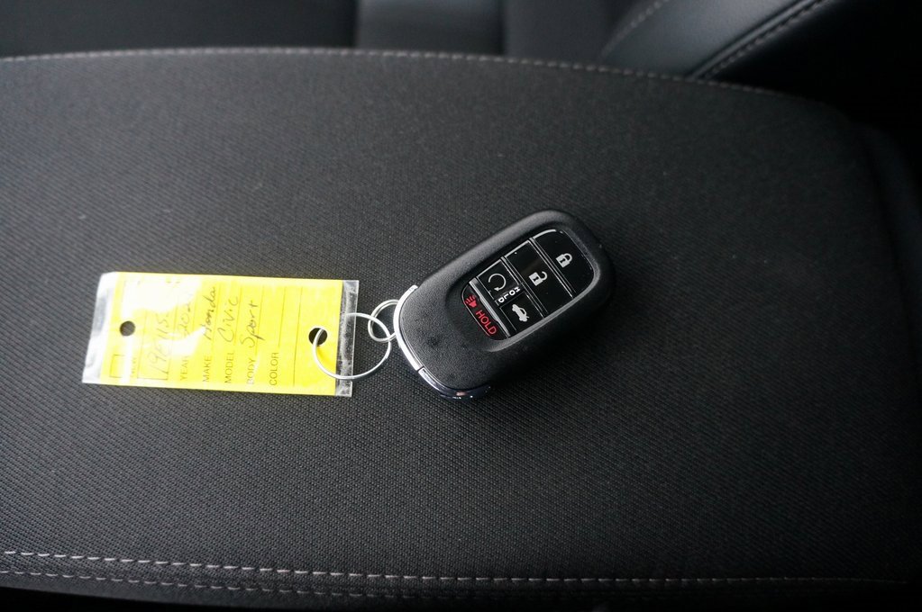 Used 2024 Honda Civic Sport image 2