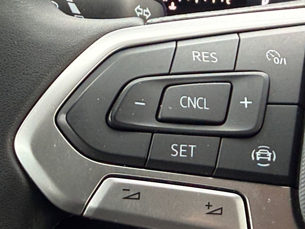 Used 2022 Volkswagen Atlas SE AWD/4WD image 19